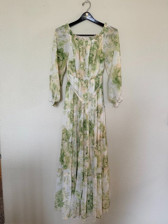 AURA Floral Dress Size S - Picture 2 of 6